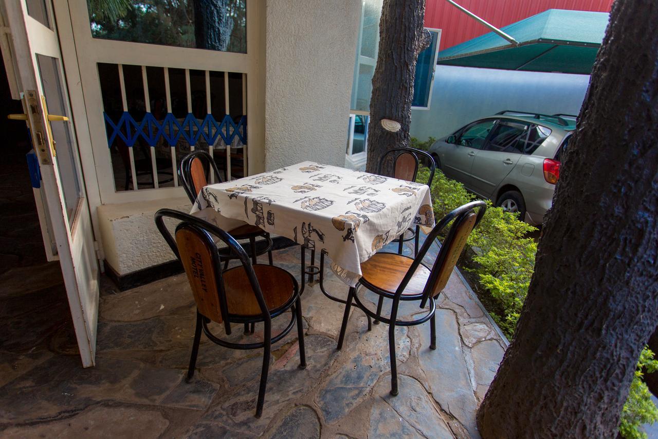 City Valley Motel Кигали Экстерьер фото