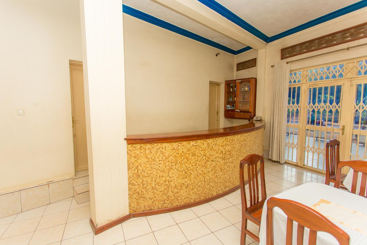 City Valley Motel Кигали Экстерьер фото
